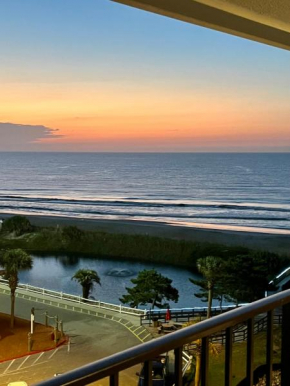 Luxe by the Sea - 5-Star Beachfront Escape